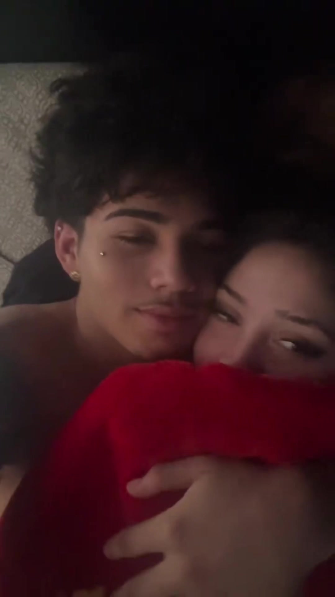 @Couple cute moment