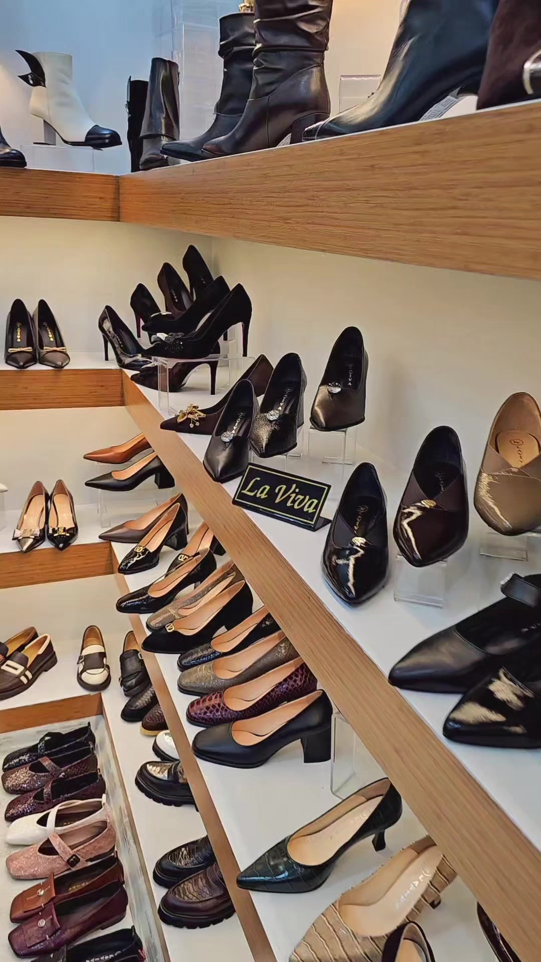 @Laviva_shoes