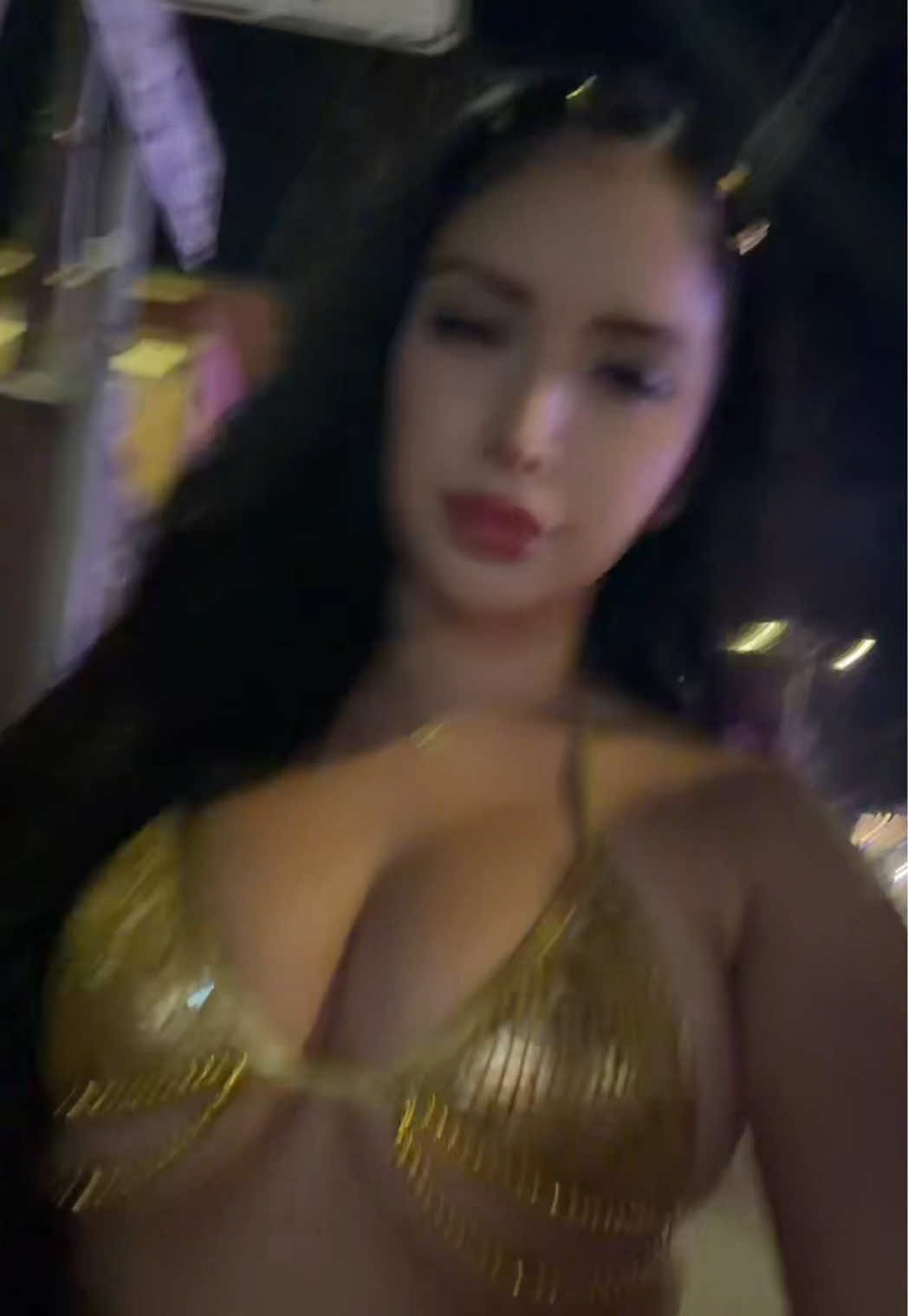 @yeleina