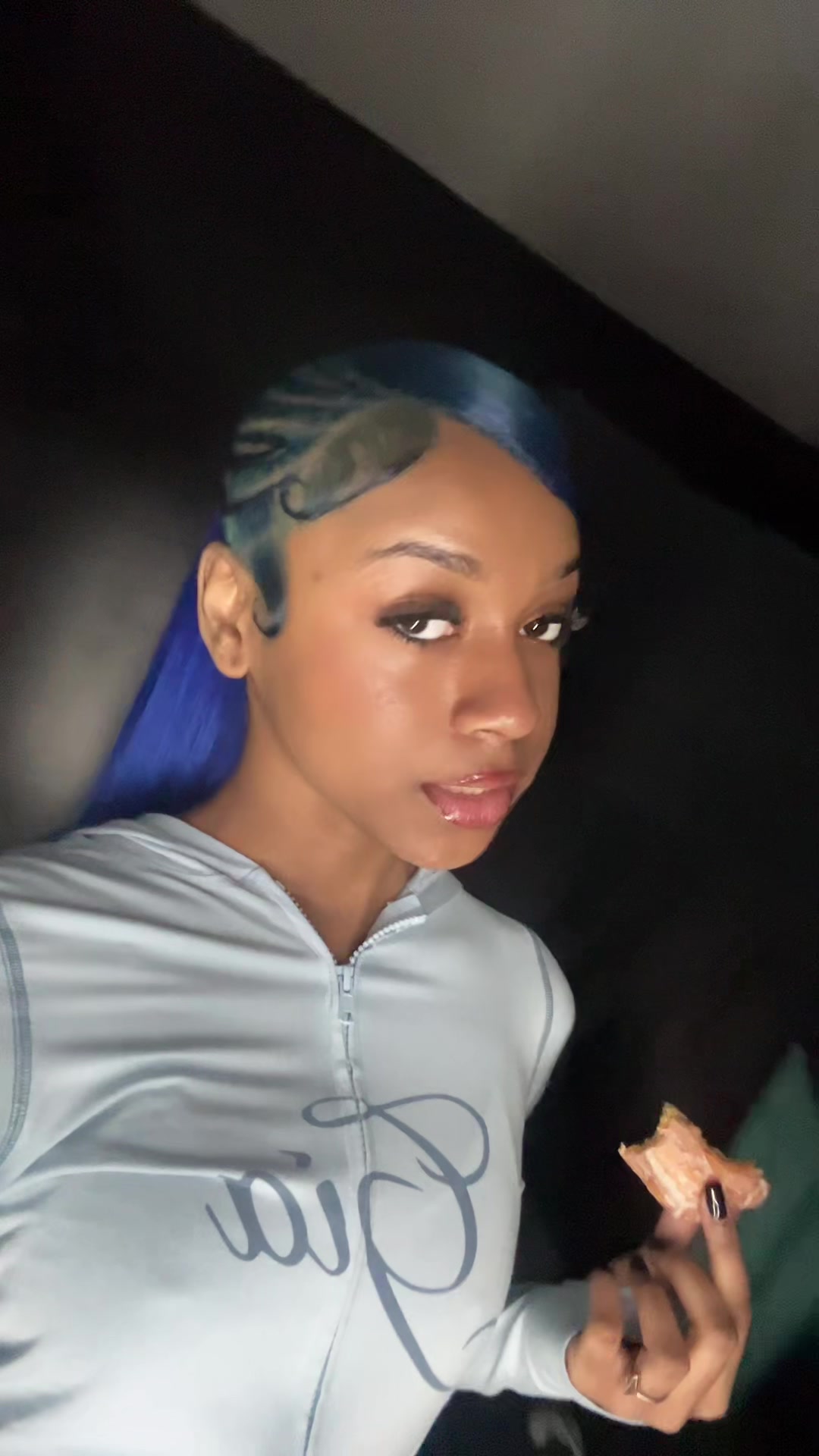 @💫