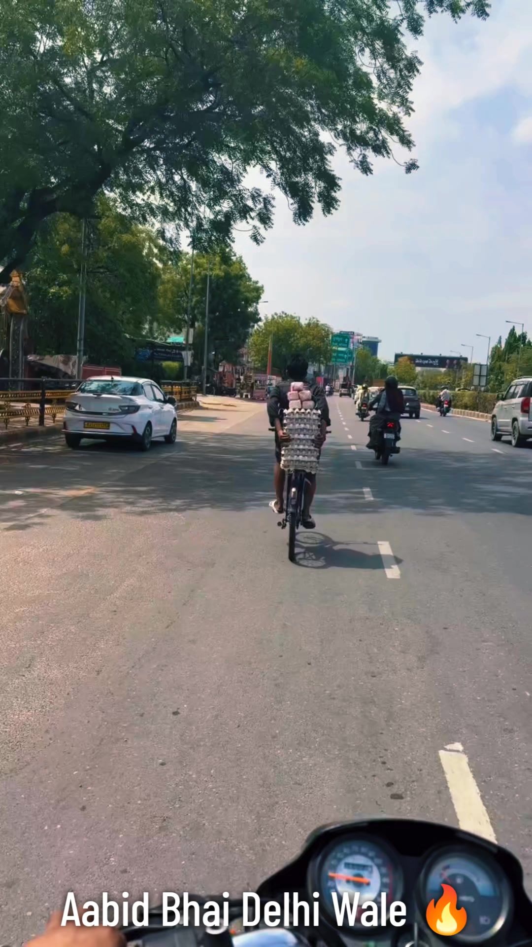 @Delhi Se Hu 🇮🇳