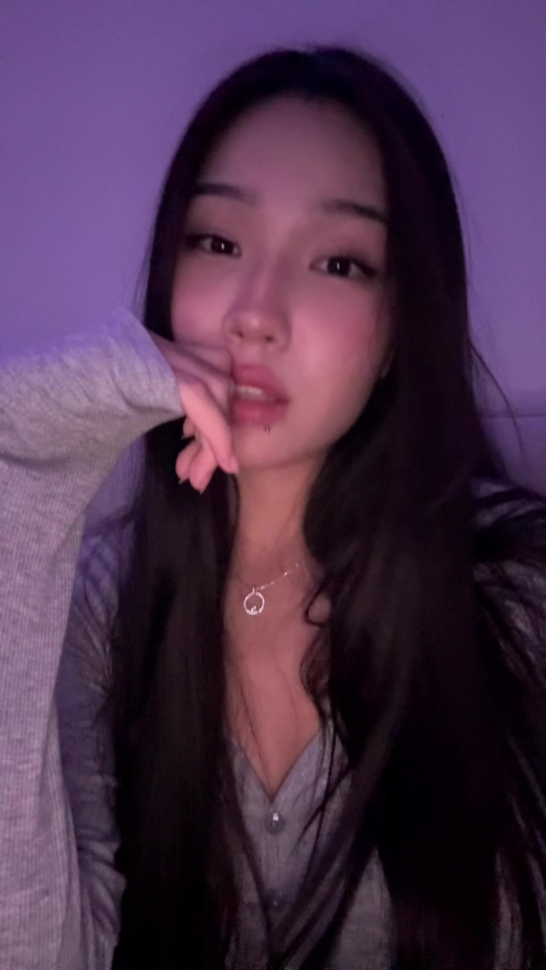 @2,184.8<33