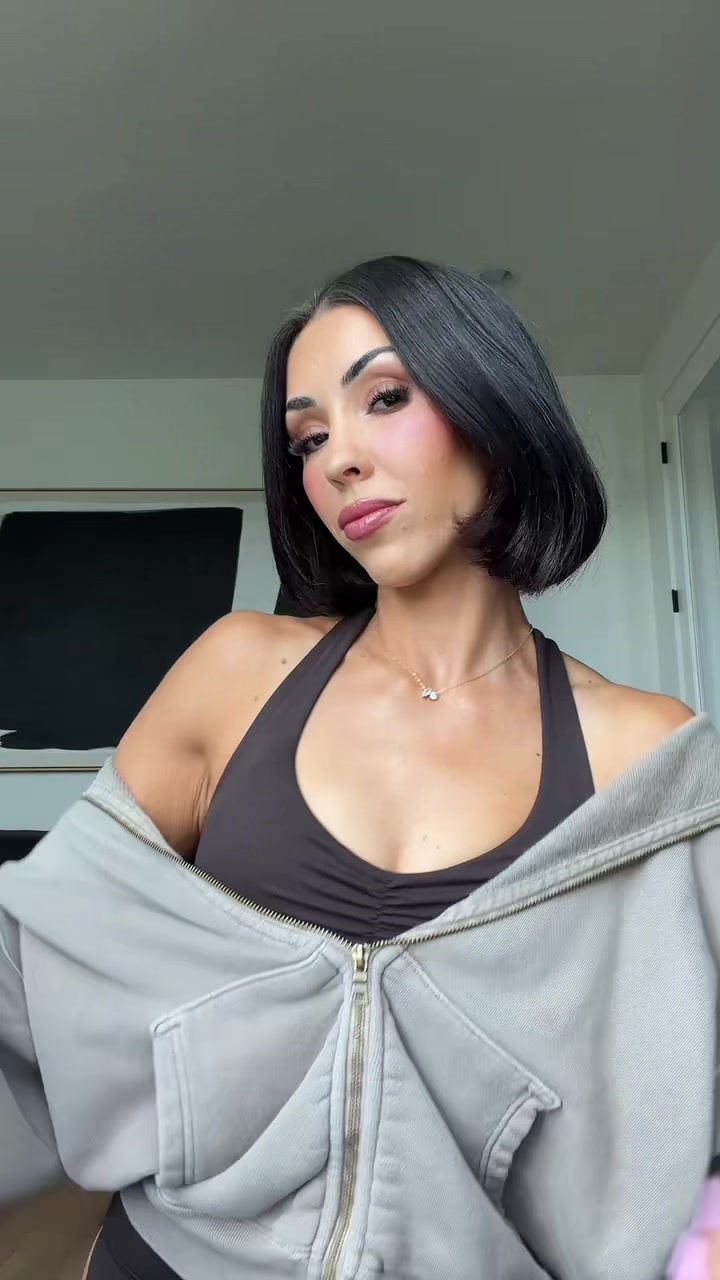 @Erykah Tuakimoana