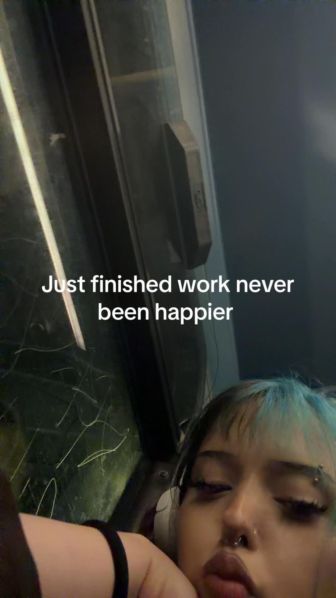 @???