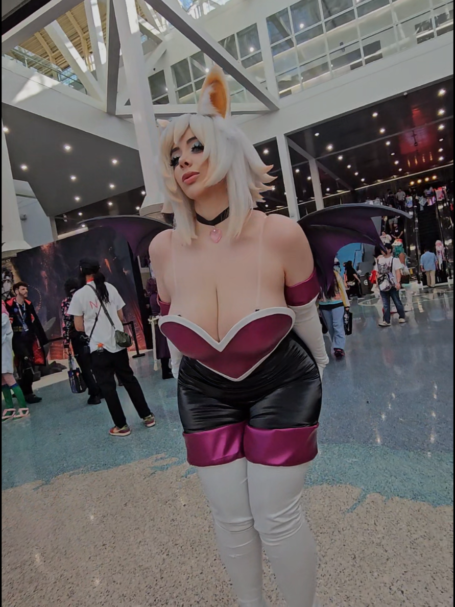 @CosplayAnime4K