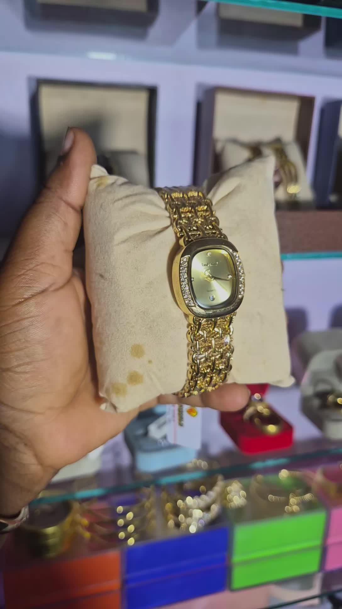 @AmankeOla Bijoux +22961669924