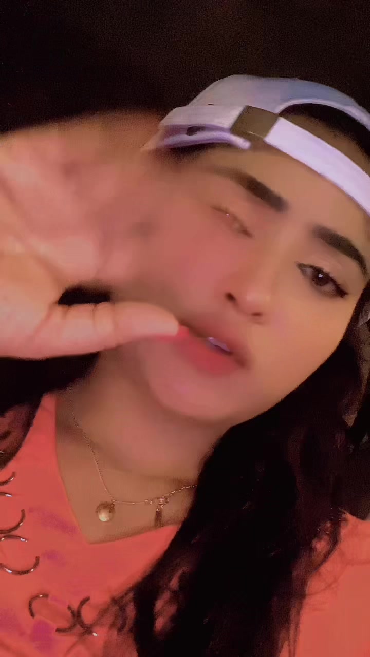 @🇴🇲 عائشہ🐣