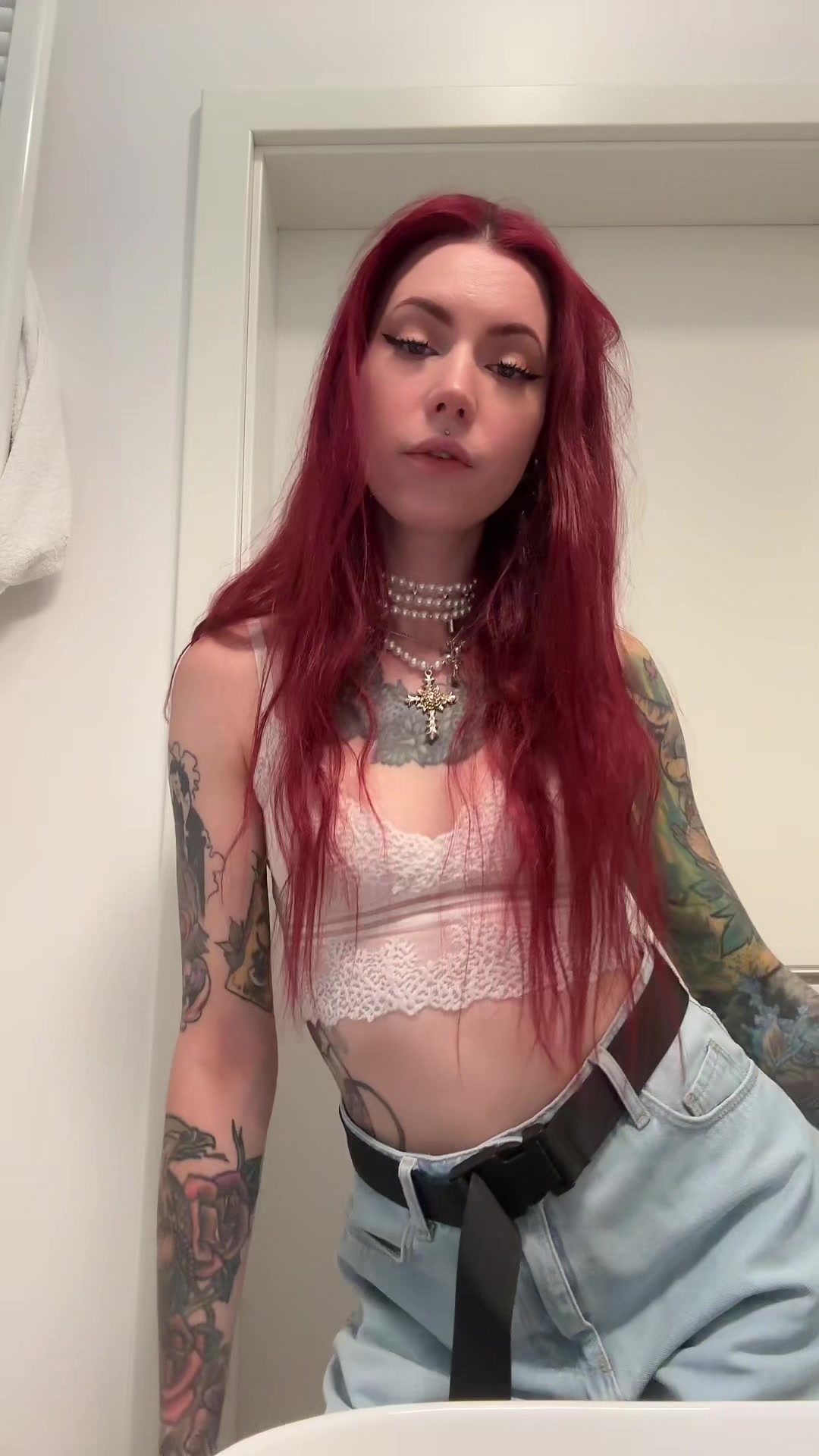 @Vera