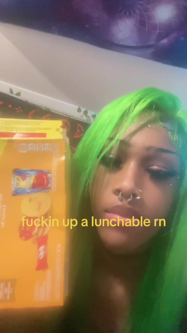 @ﹺ