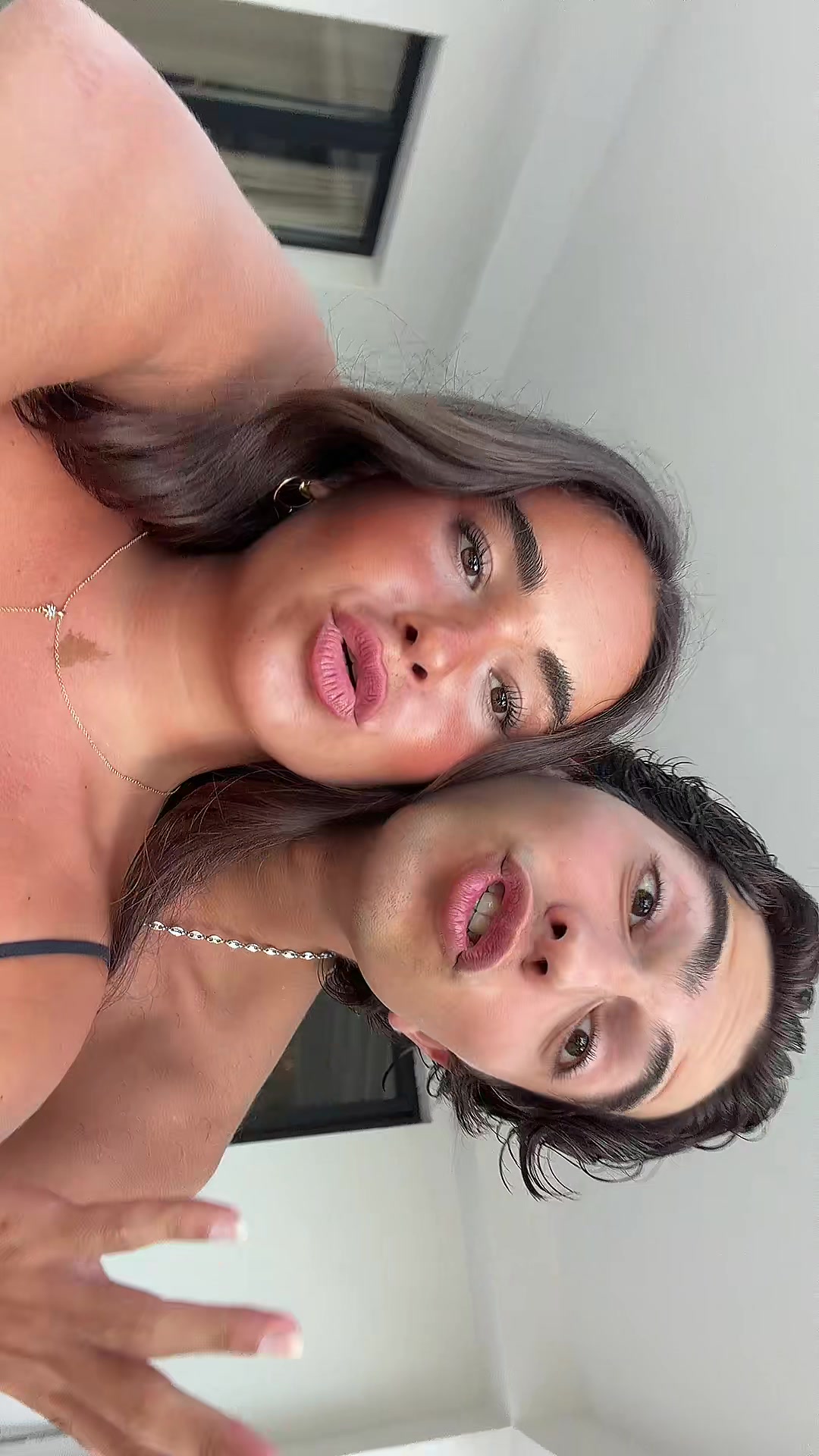 @Sara Barrial