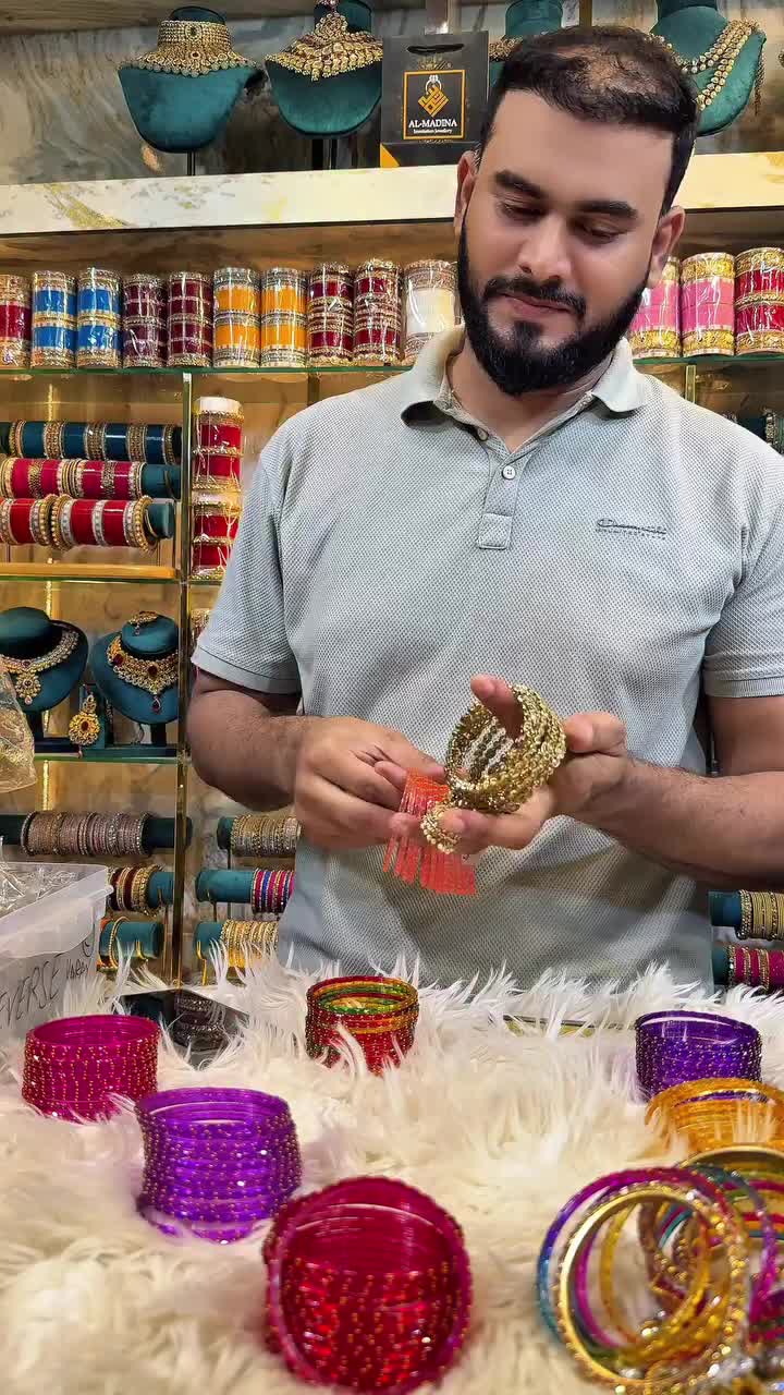 @Makkah bangles store