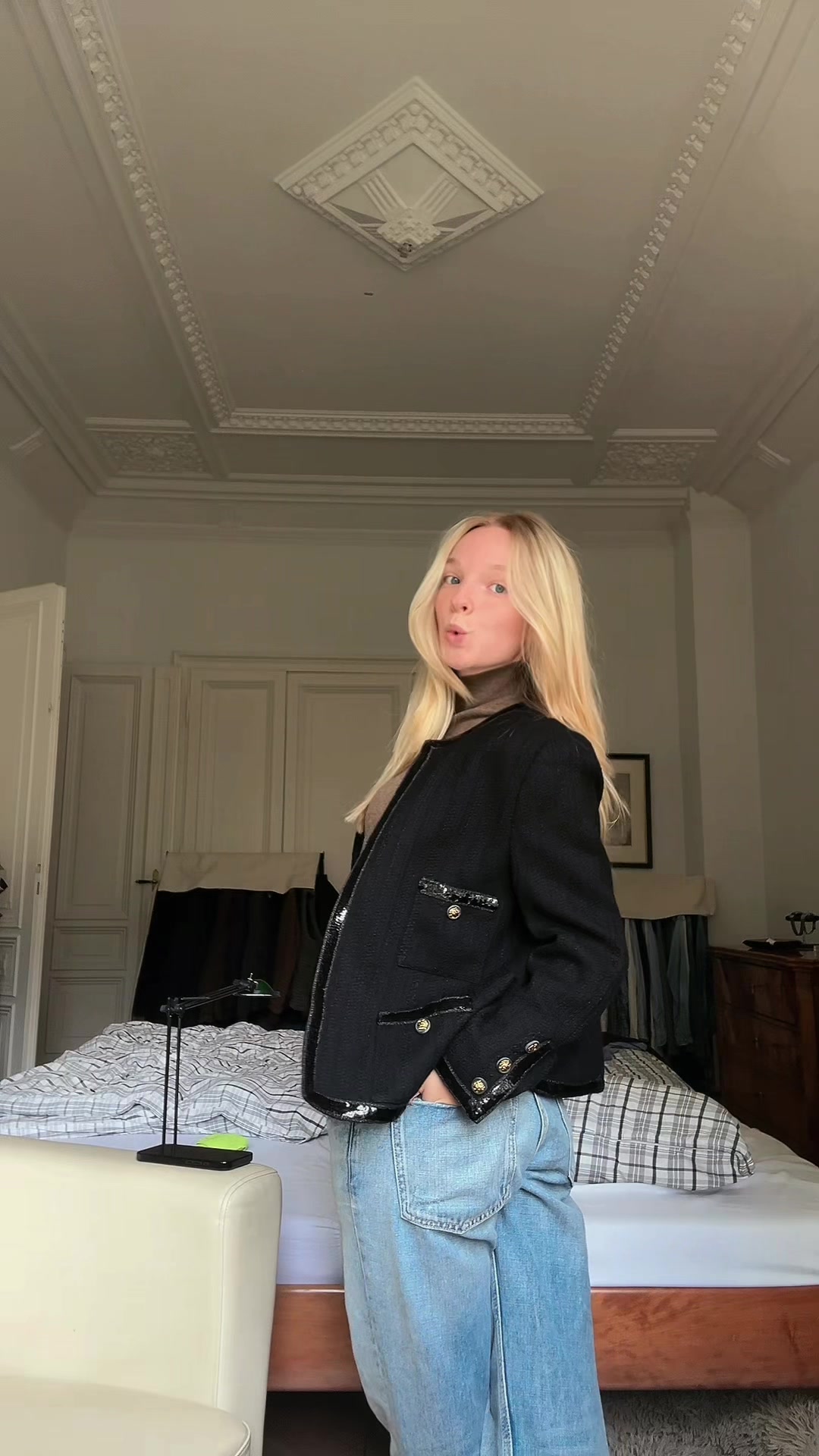 @lu