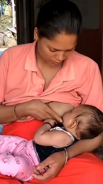 @feeding love 💕