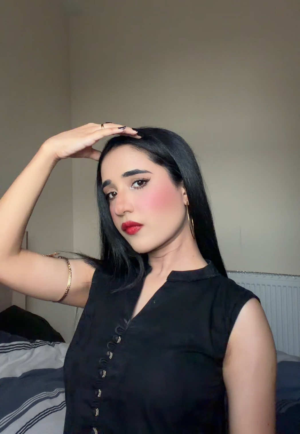 @Zainab chaudhry 🏴