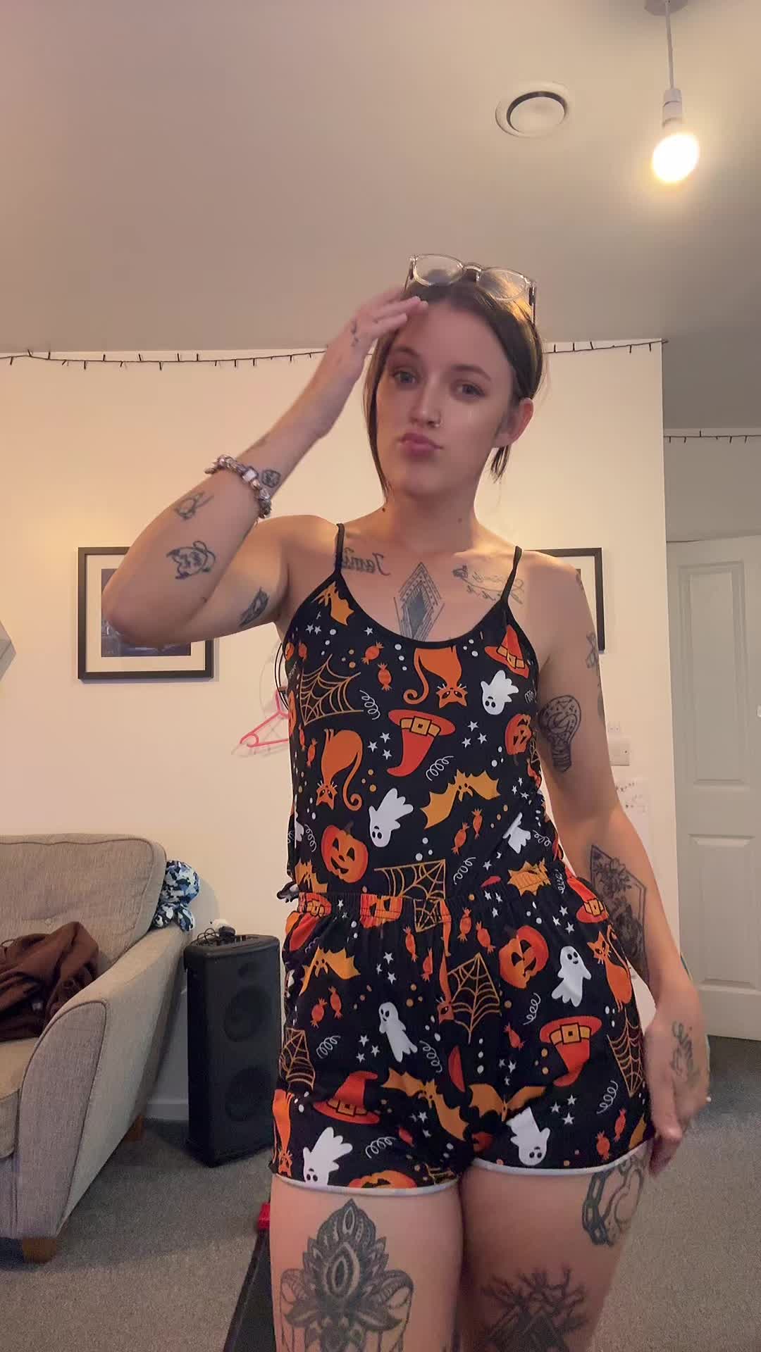 @𝓘𝓷𝓴𝓮𝓭 𝓢𝓪𝓶𝓶𝓲 🖤
