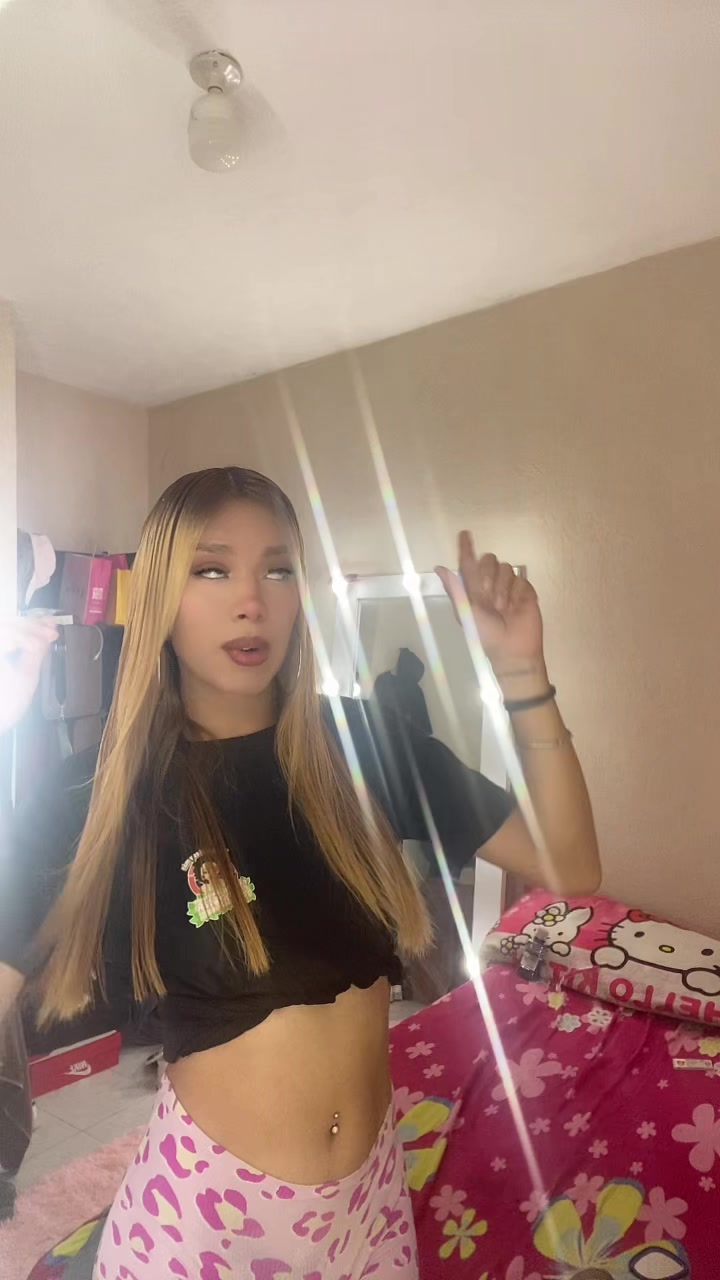 @Chloe zarate