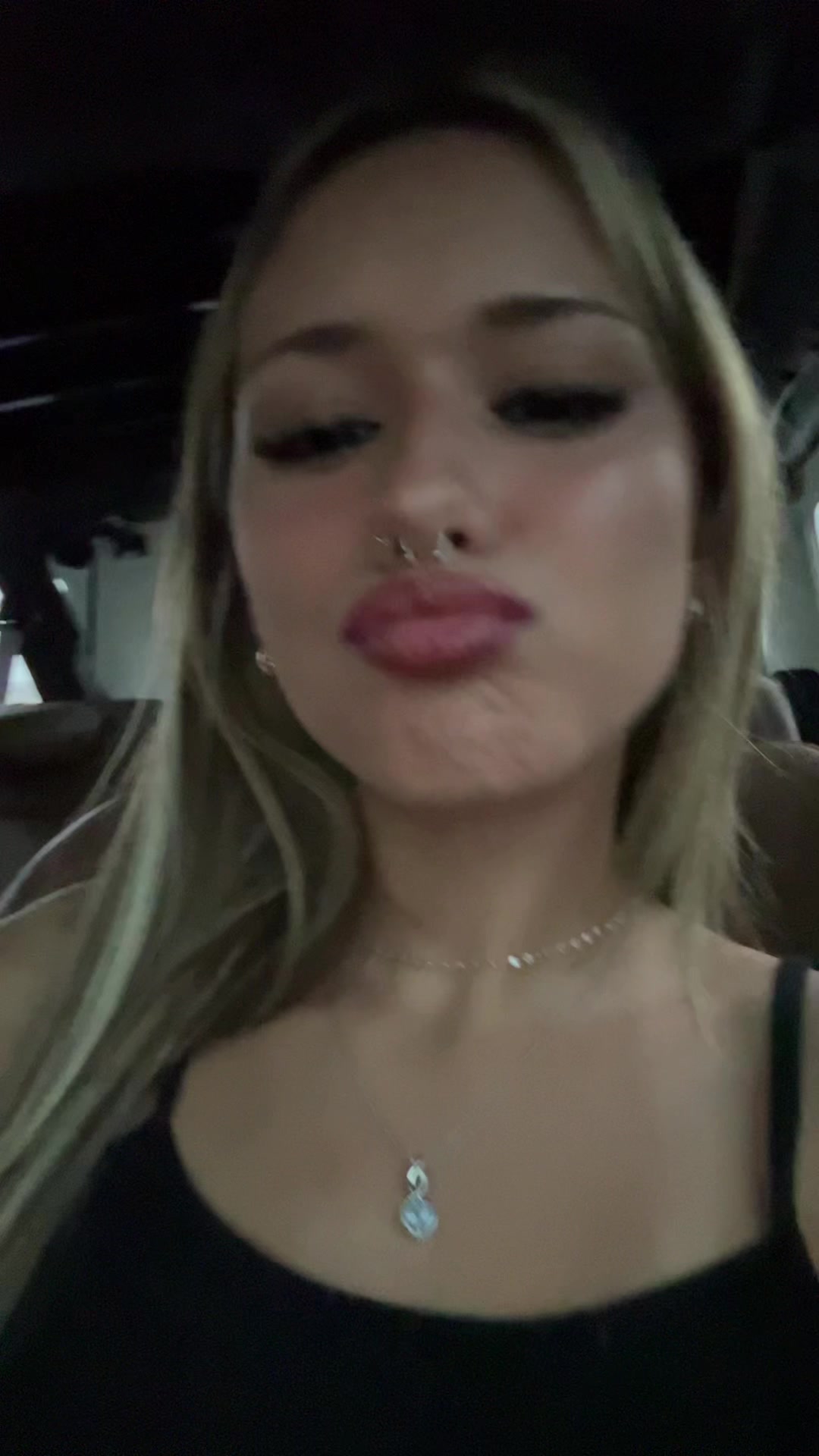 @ahailoh