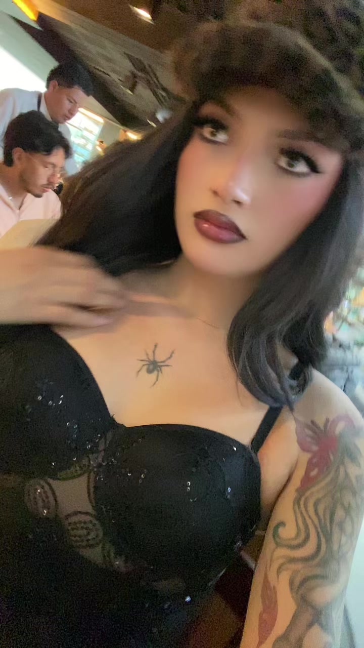 @Ericka🕷️🏳️&zwj;⚧️