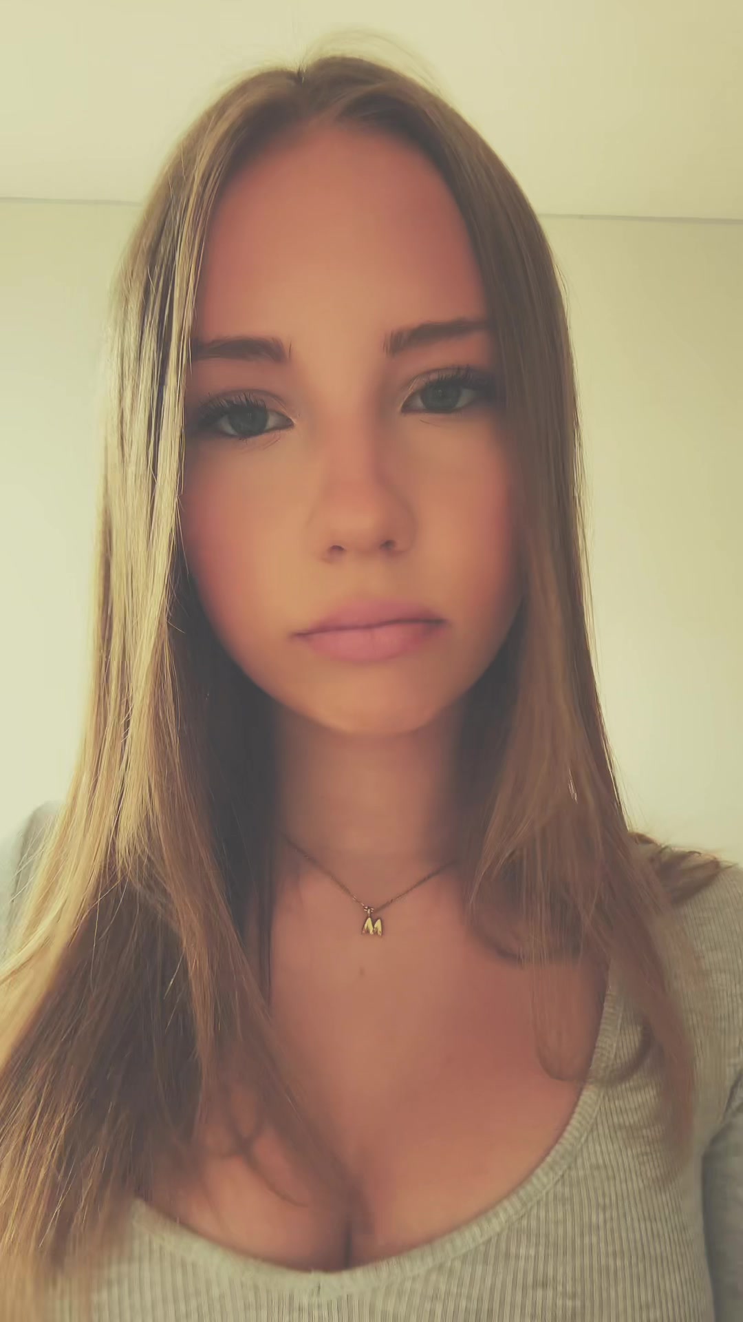 @???