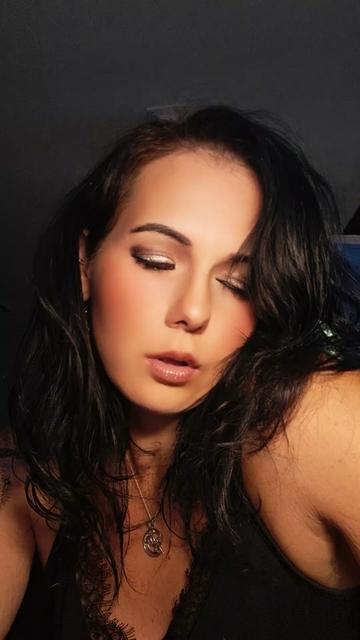 @Juliadarkfee