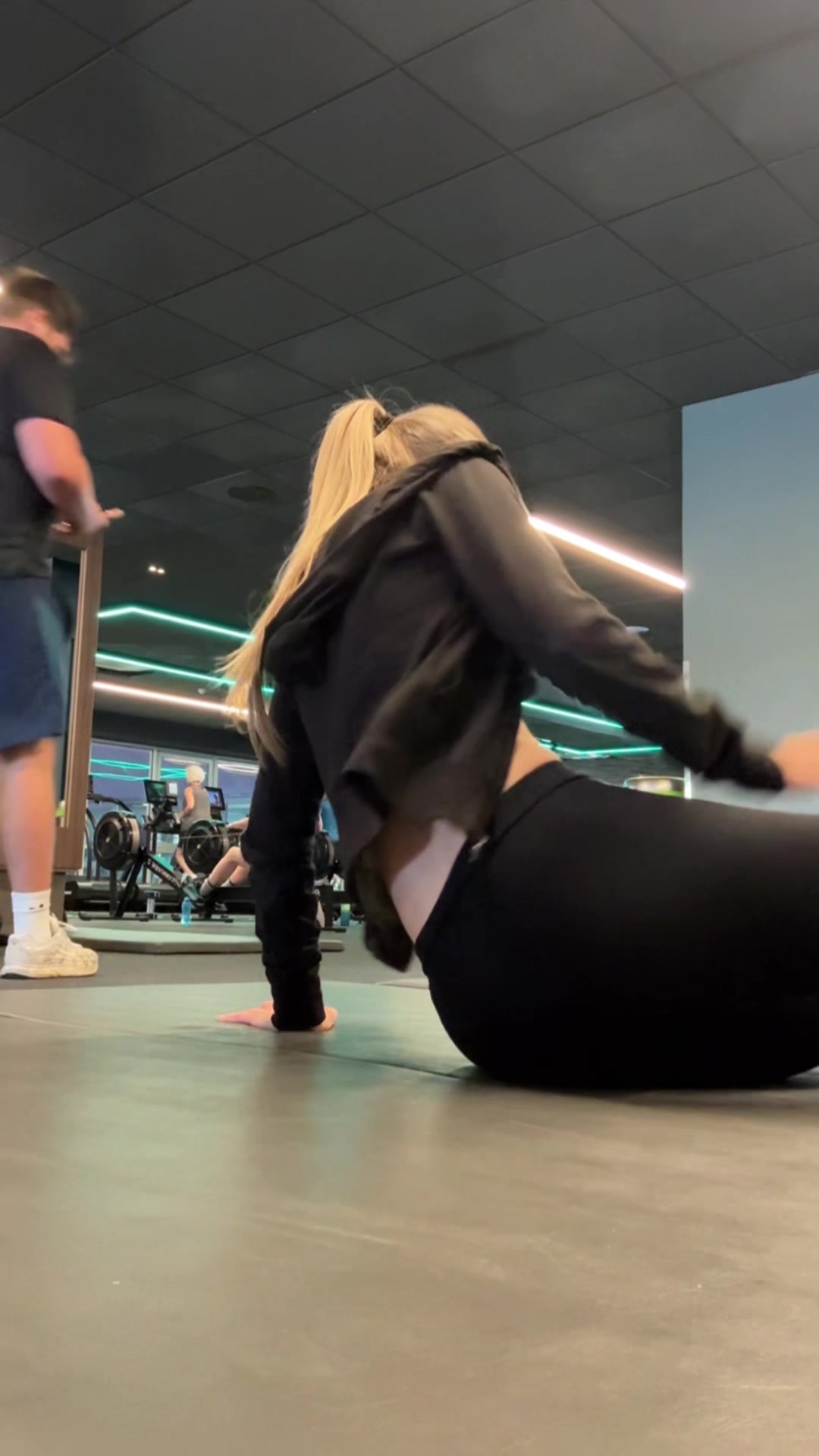 @theofficialryah