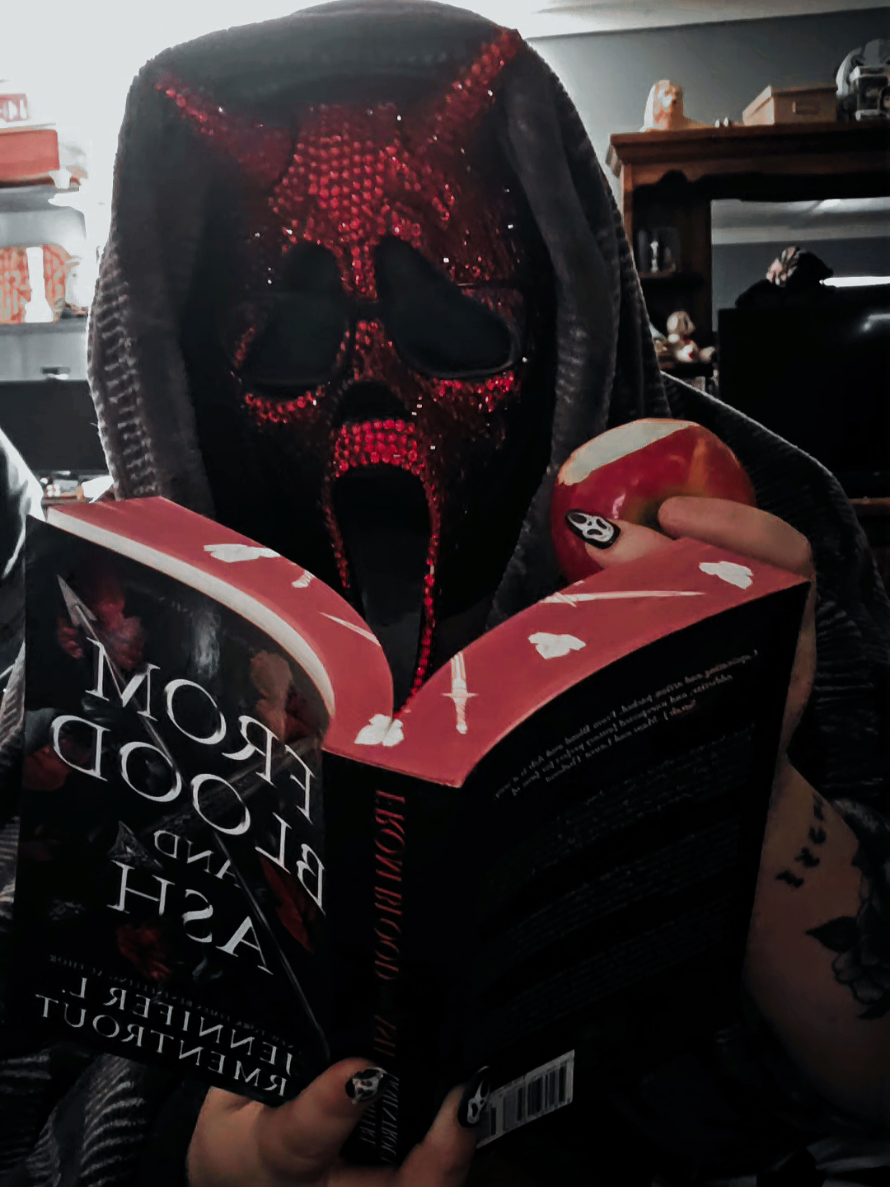 @📚 𝑴𝒊𝒌𝒂𝒚𝒍𝒂 👻⛓️🥀