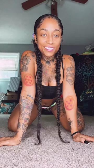 @helloomcfly