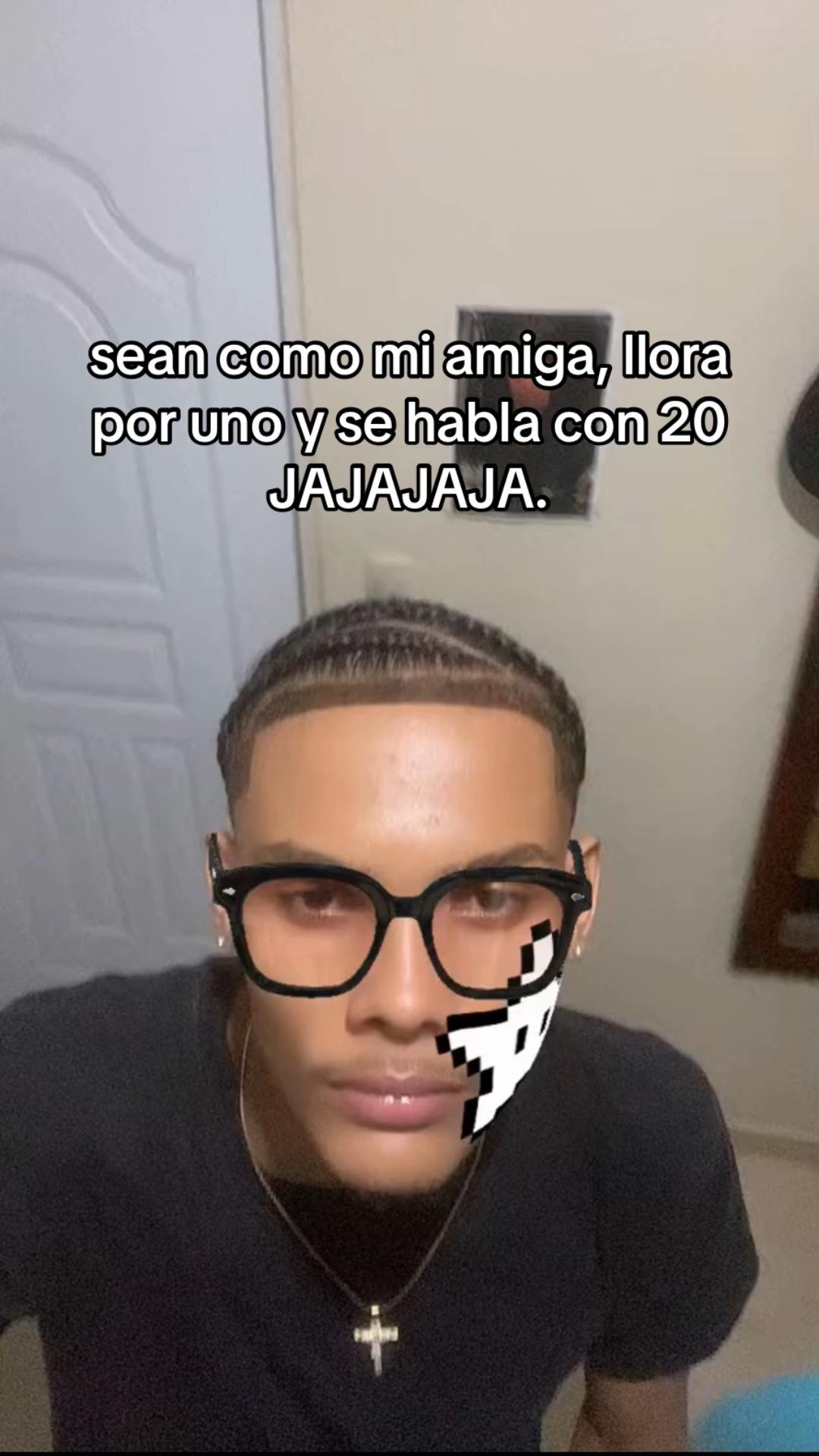 @𝓕𝓵𝓪𝓬𝓸🖤