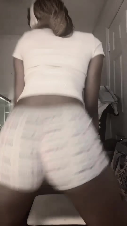 @👀