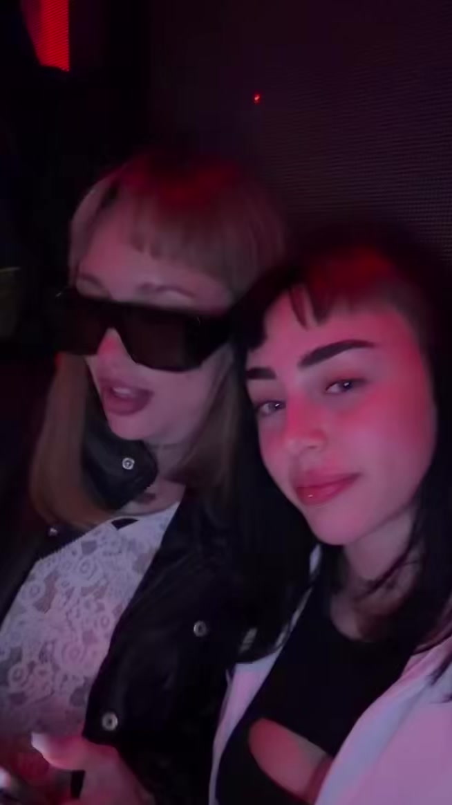 @𝐿𝒶 𝒥𝑜𝒶𝓆𝓊𝒾