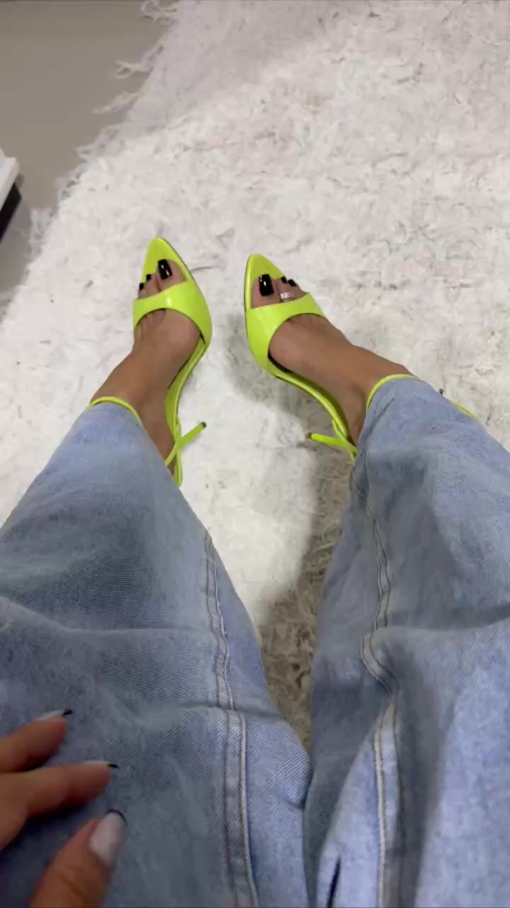 @Ana Feet