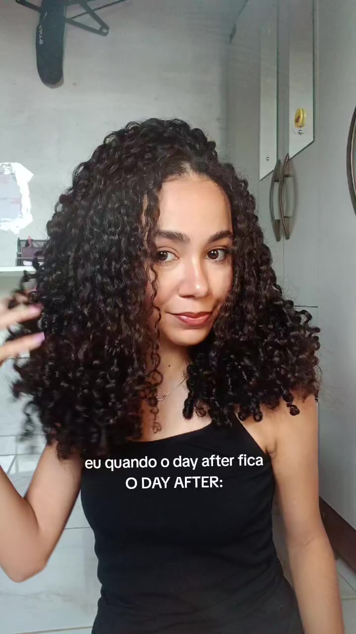 @Gecyelen Dias