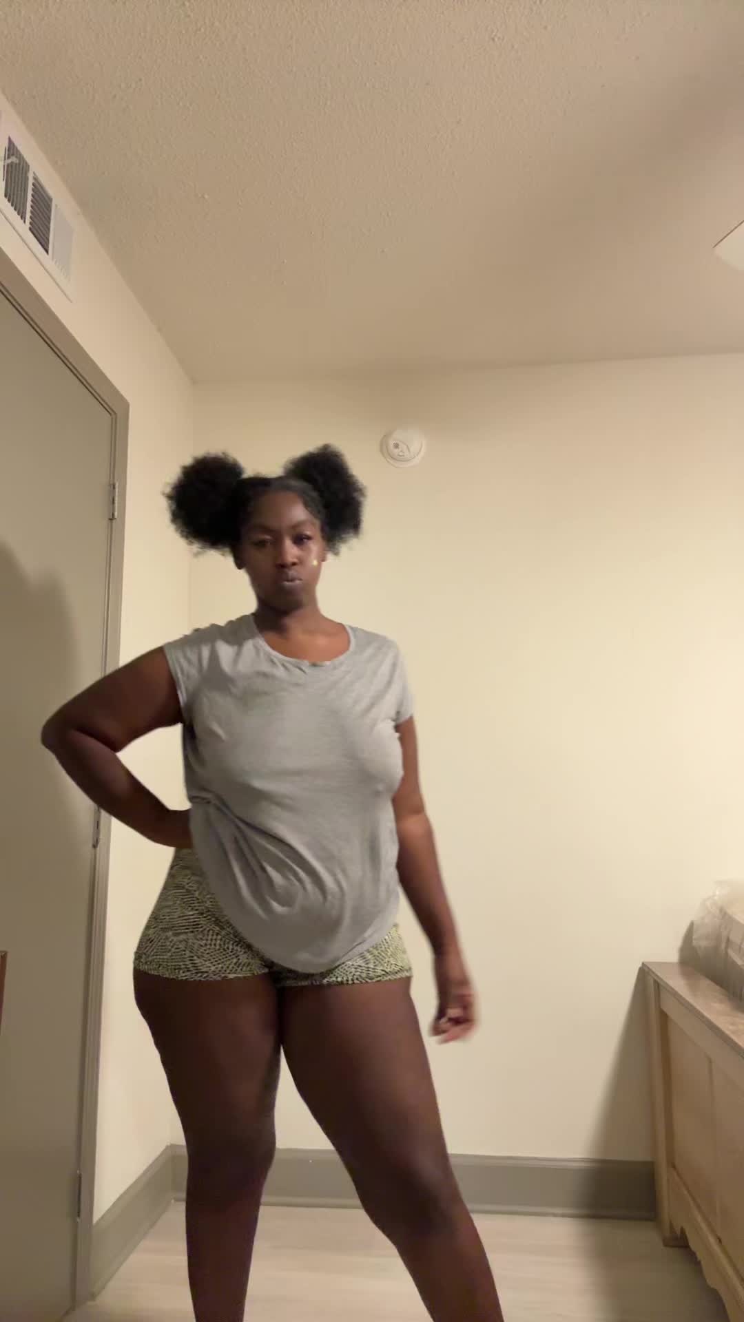 @HisfavoriteEaterr🗡️
