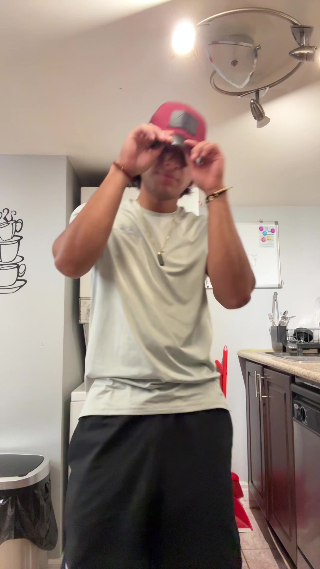 @S🦈