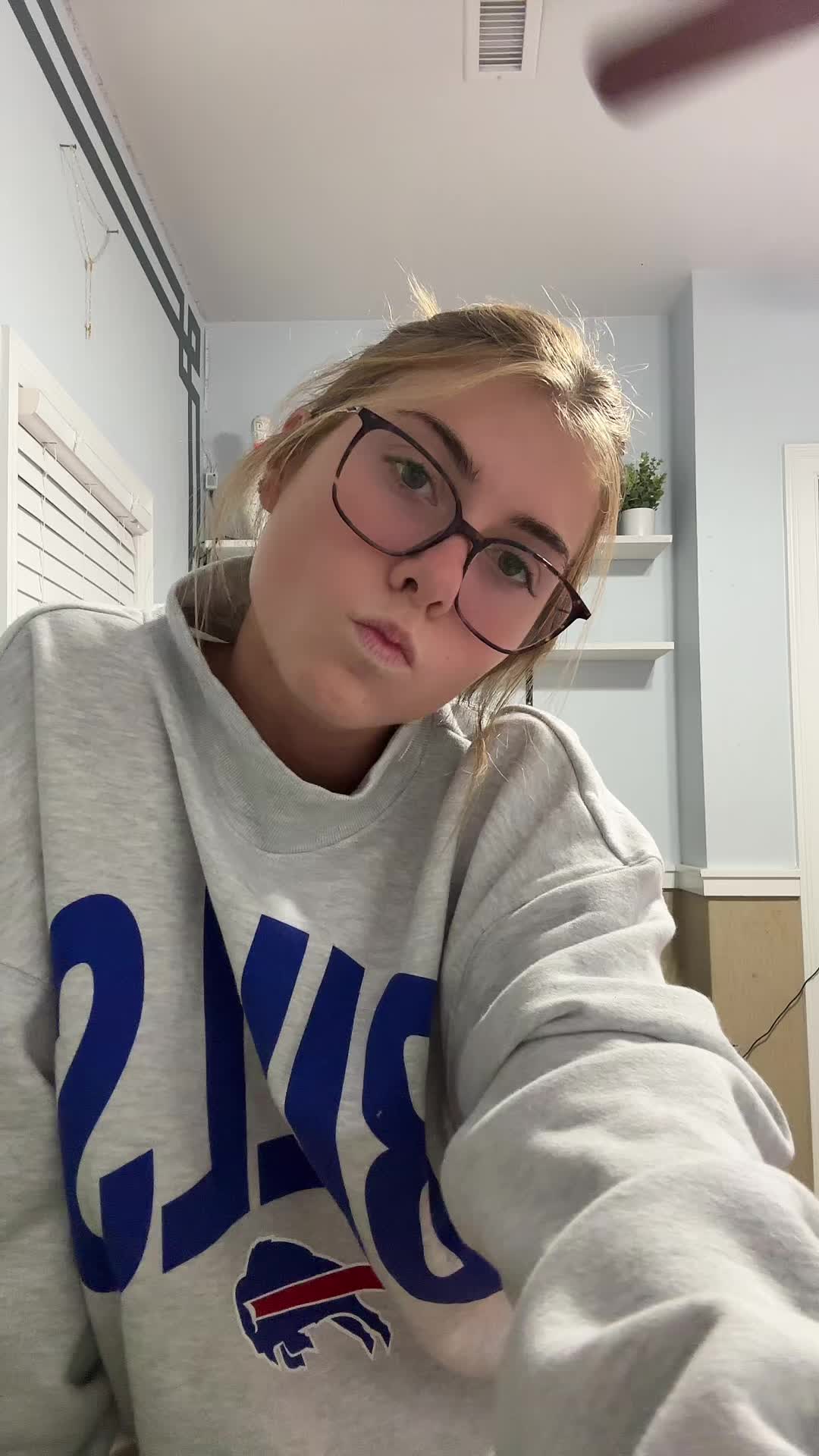 @maybemolly