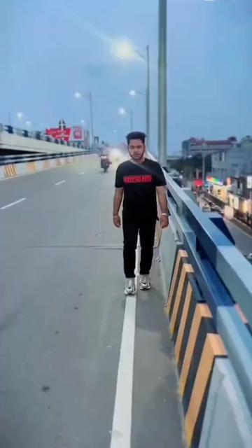 @অনিক খান
