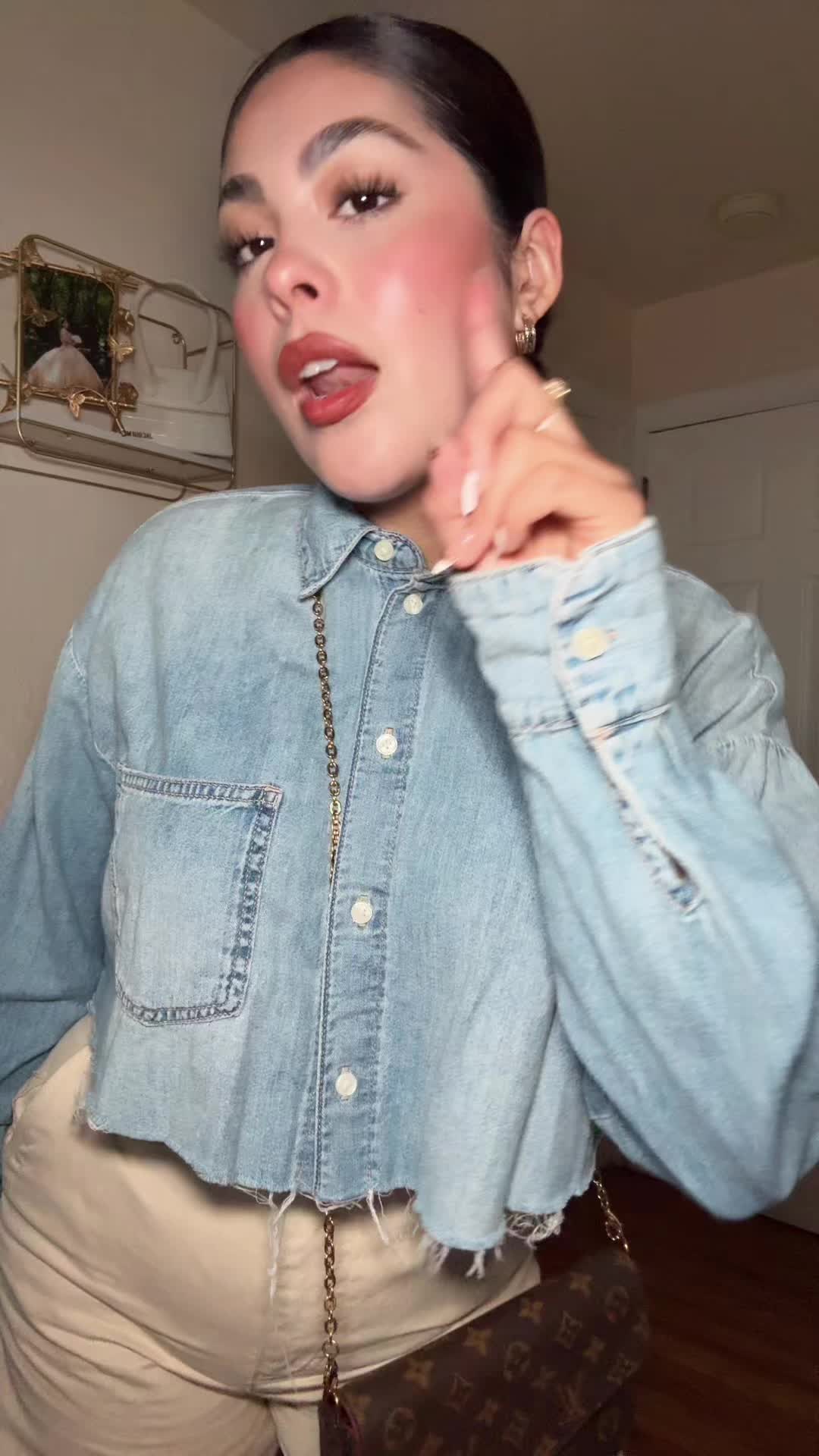 @M A R I A  V E N E C I A