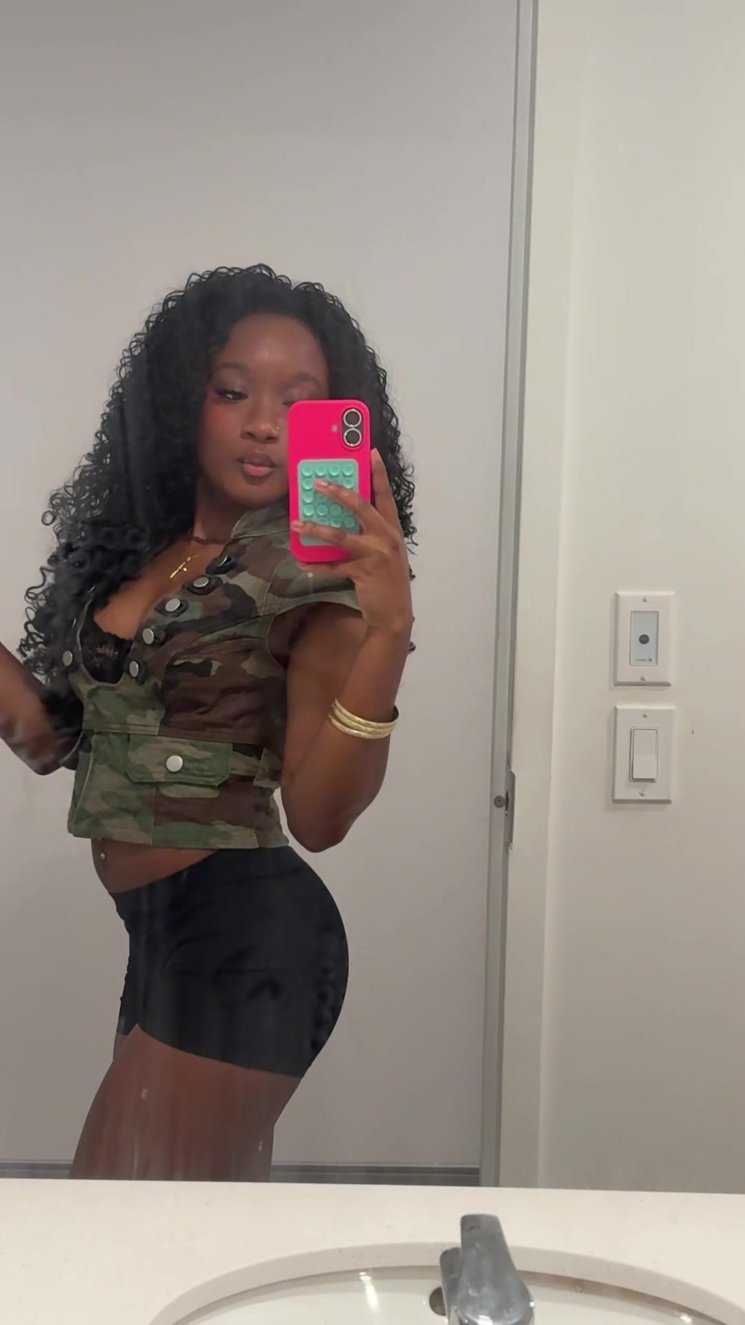 @tianaaa