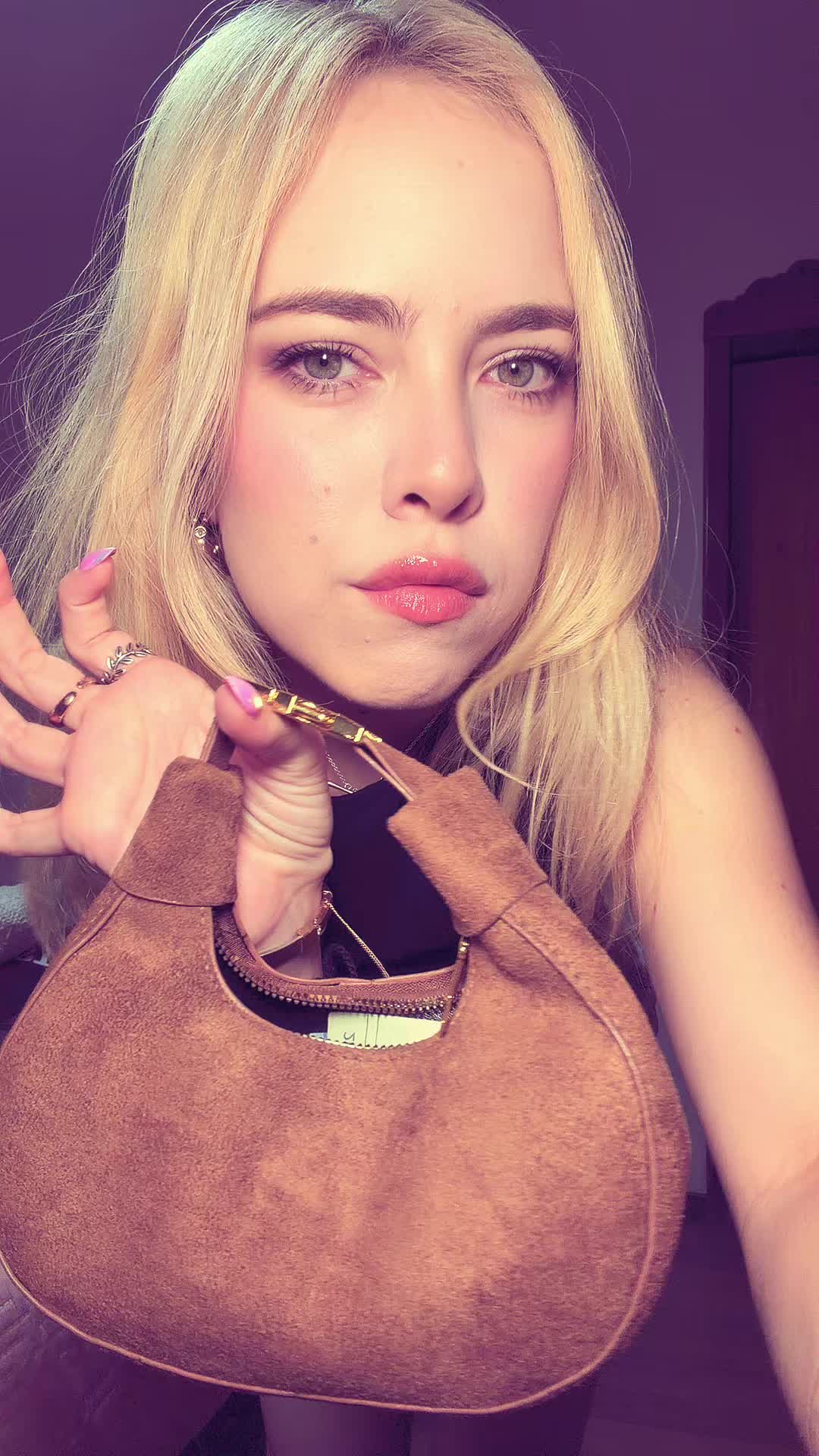 @sam ⋆˙⟡♡