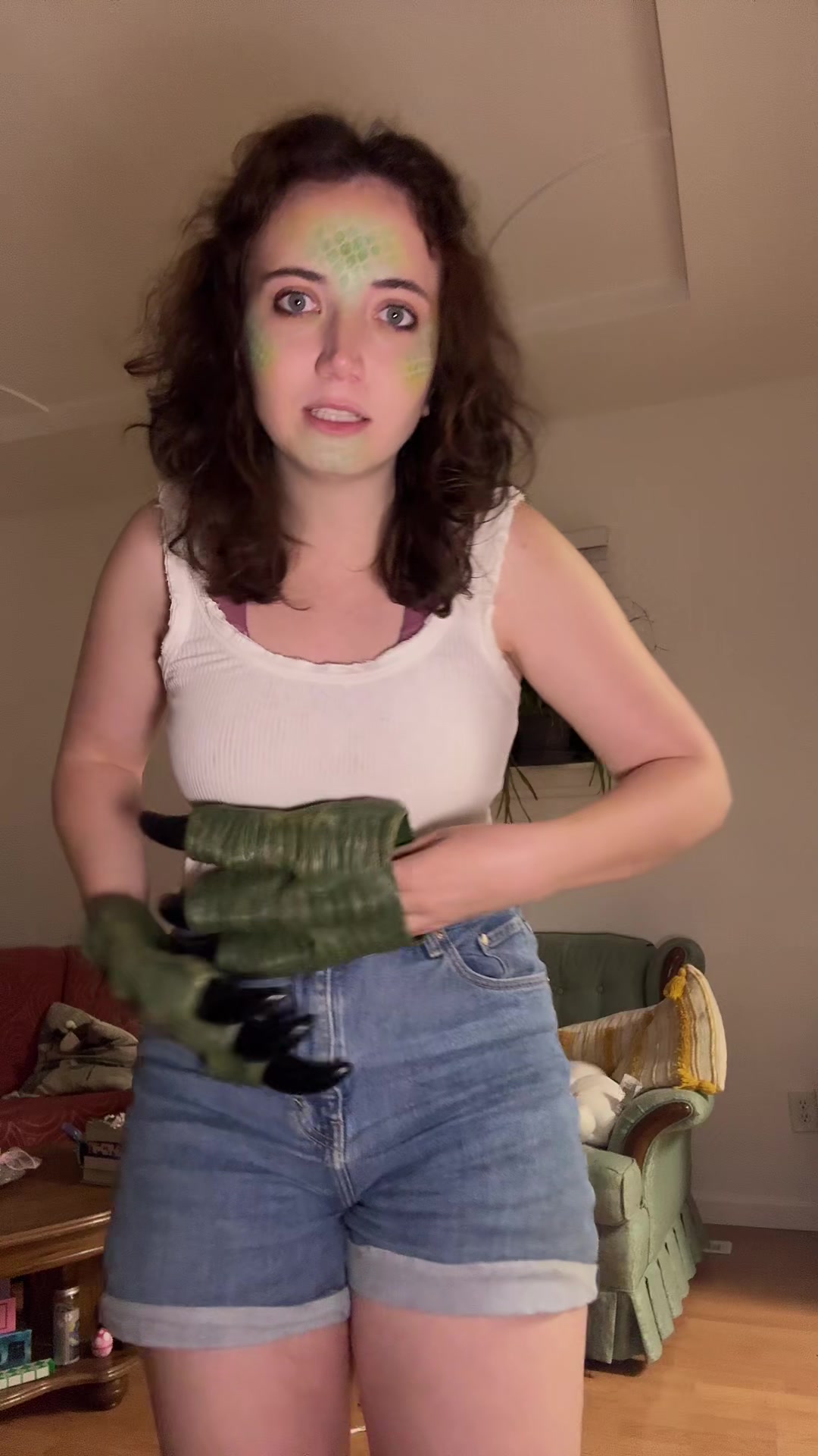 @Bee
