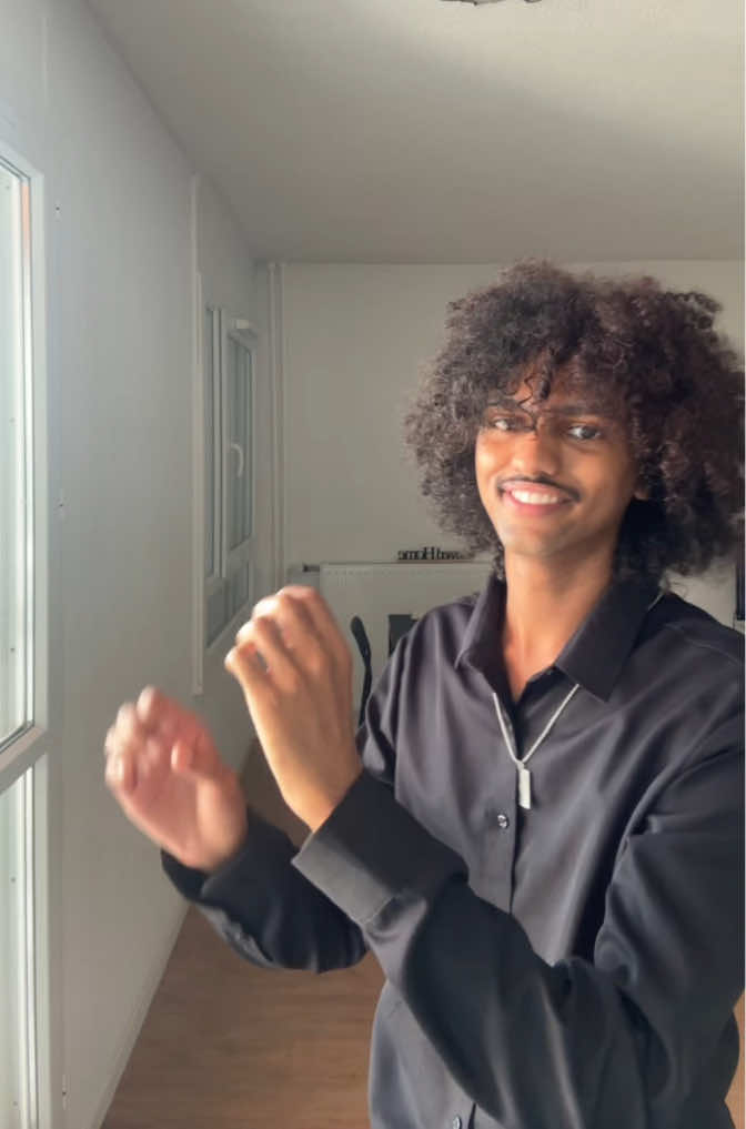 @curlyfreak