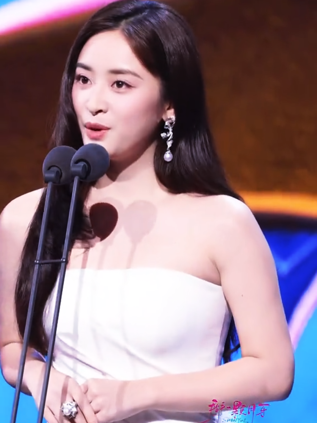 @ShenYue_INA