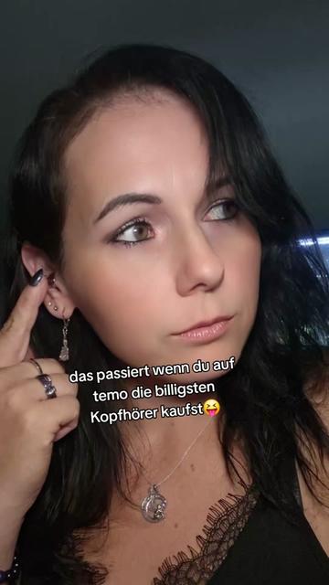 @Juliadarkfee