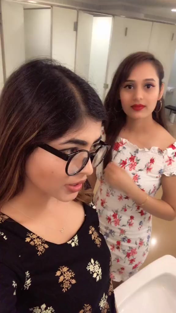 @Aaru's Aama