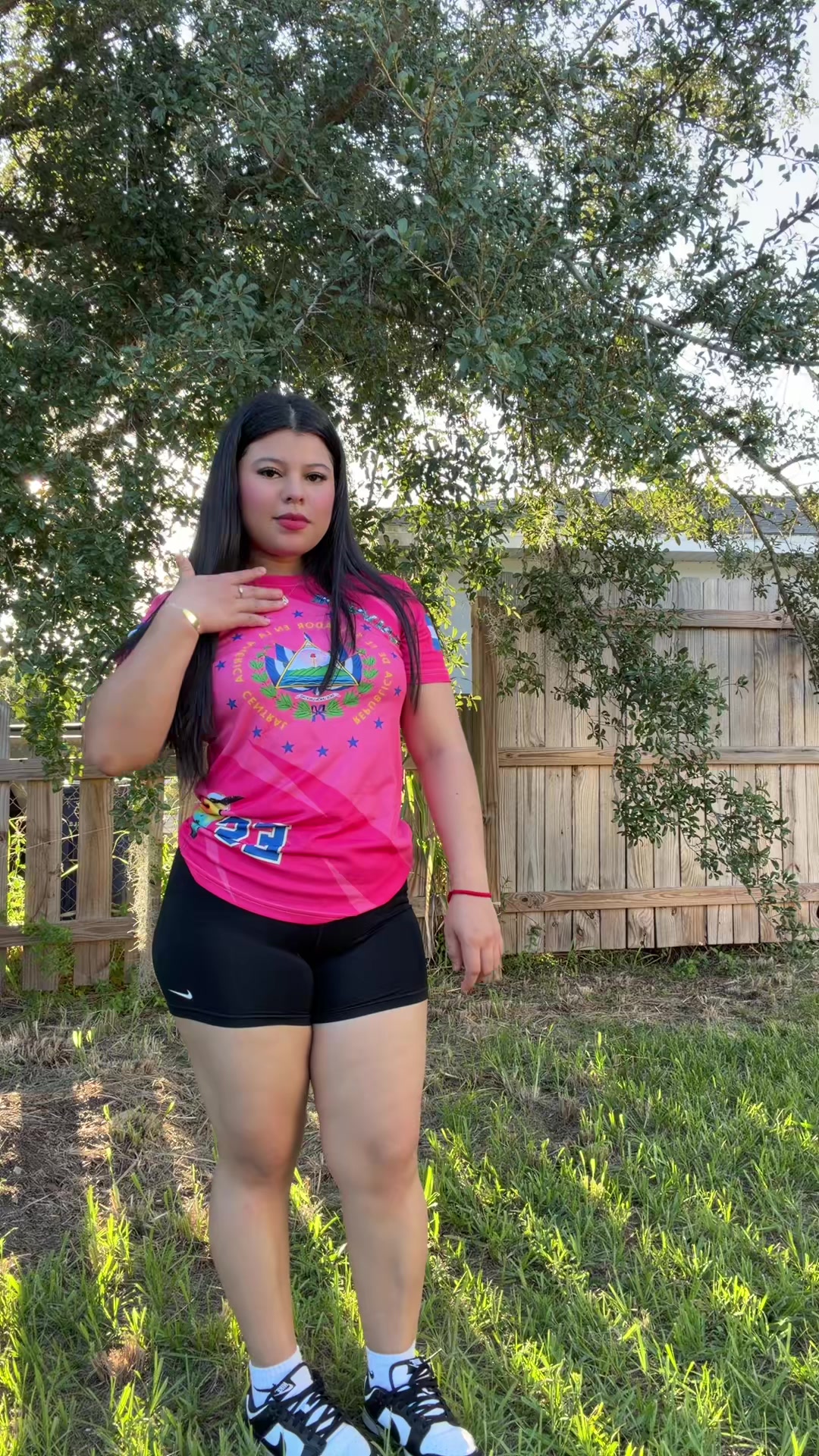 @Isabel🦉 Salvadore&ntilde;a🇸🇻🇬🇹