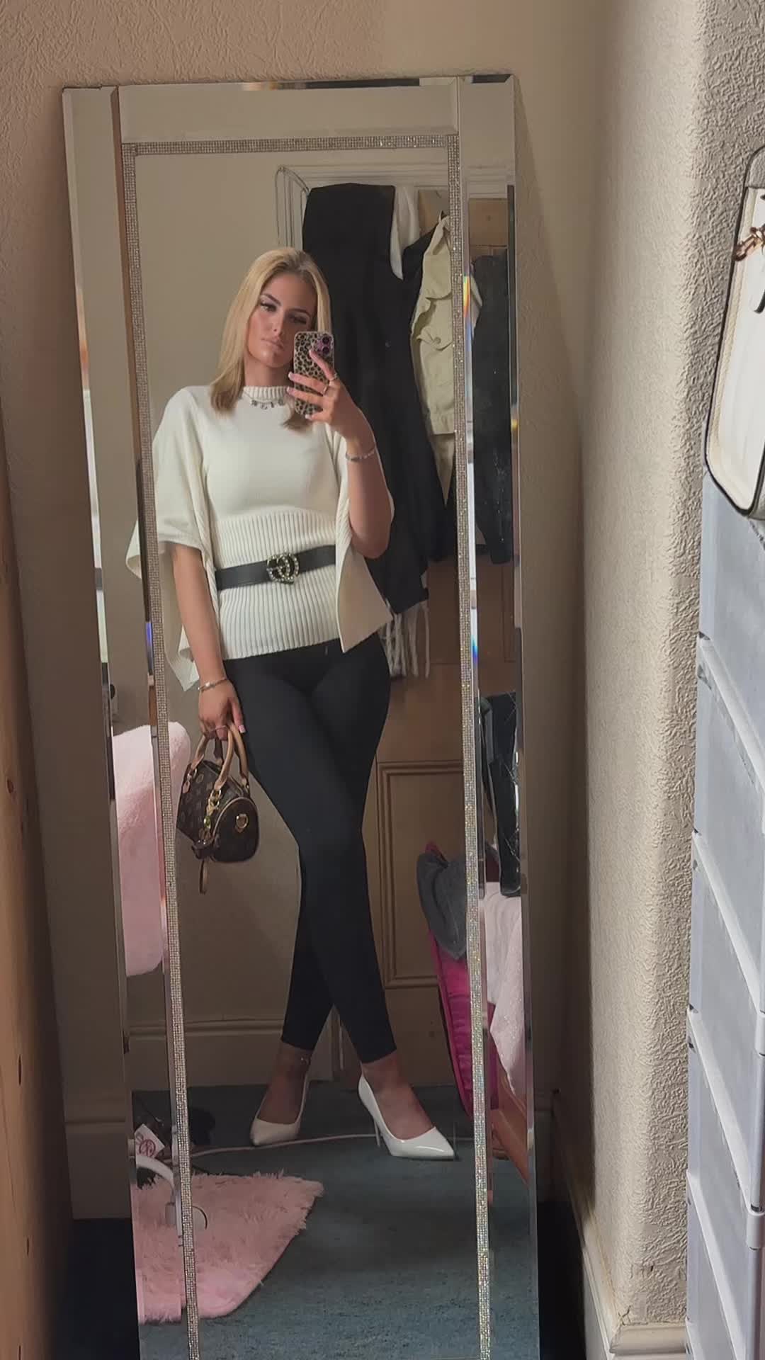 @𝓼𝓸𝓹𝓱 🦋