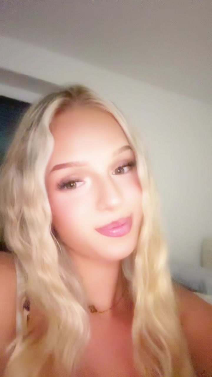 @𝐙𝐨𝐞𝐲
