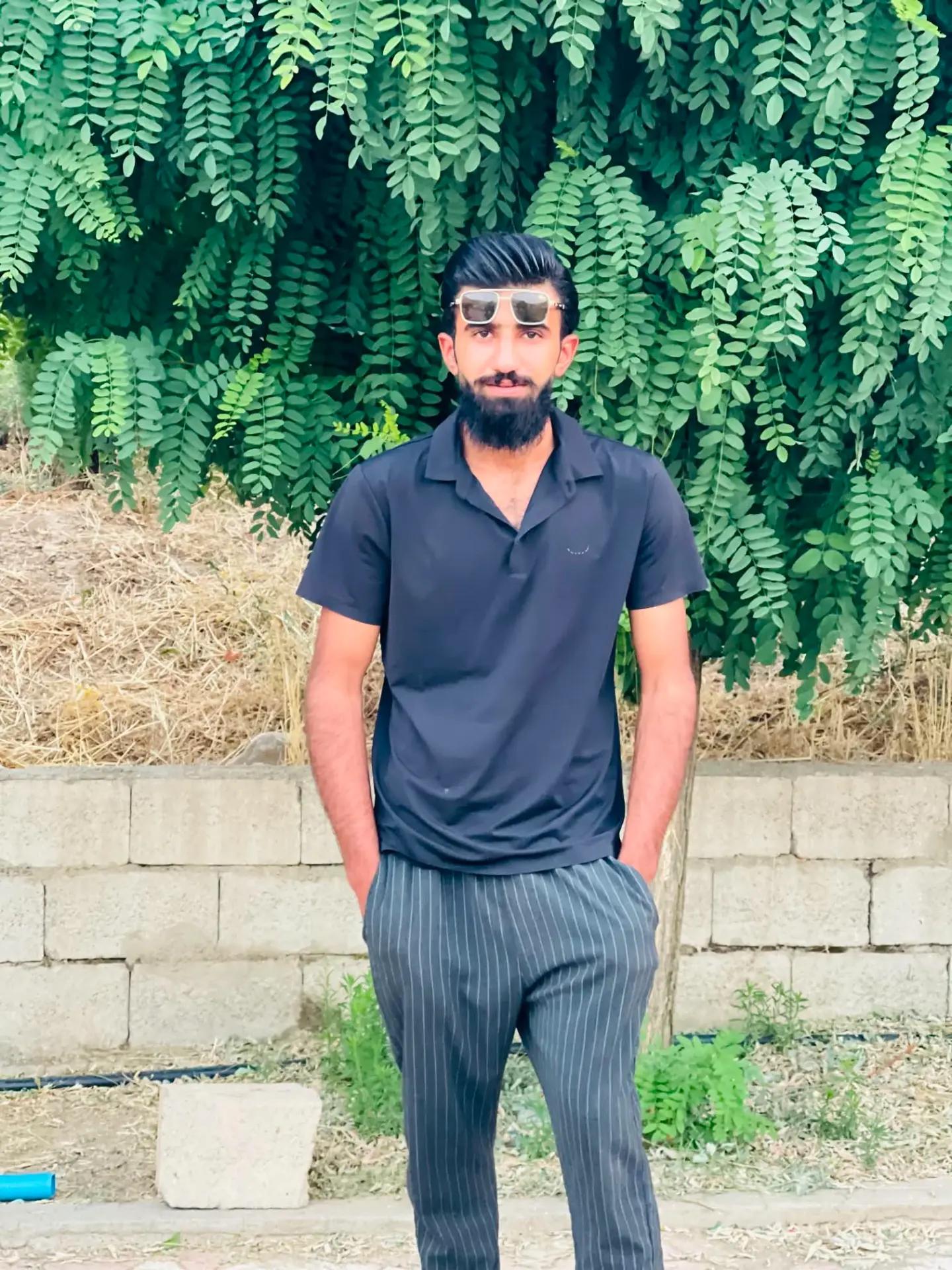 @له دواي تؤمردن بوو به ئاواتم💔
