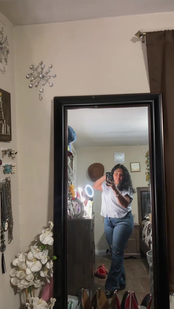 @elennaamdz