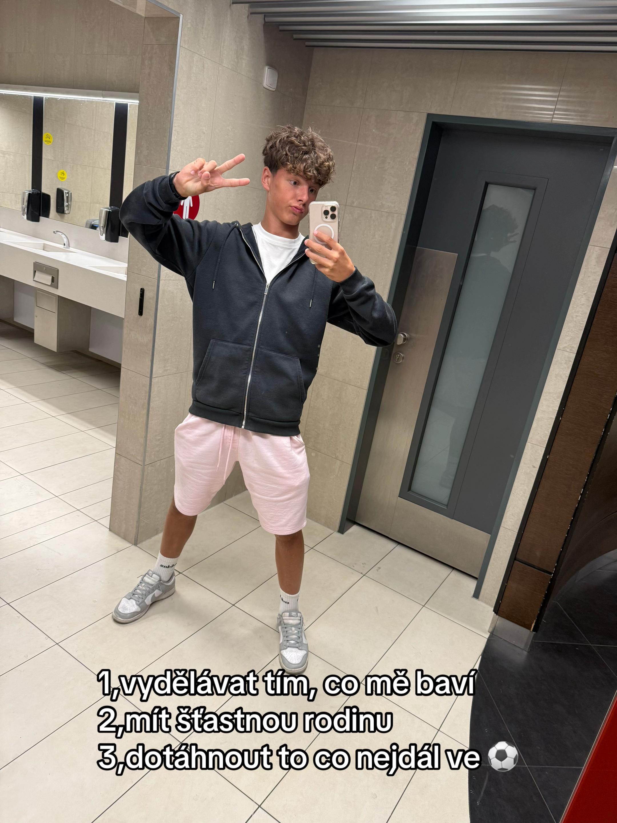 @Jakub Z&aacute;le&scaron;&aacute;k